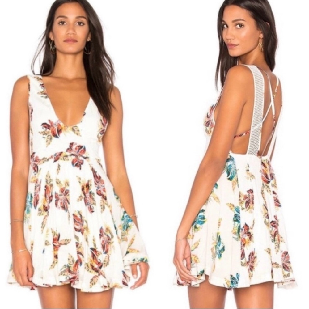Free People Thought I Was Dreamin Plunging‎ V-Neck Floral Mini Dress Size Small